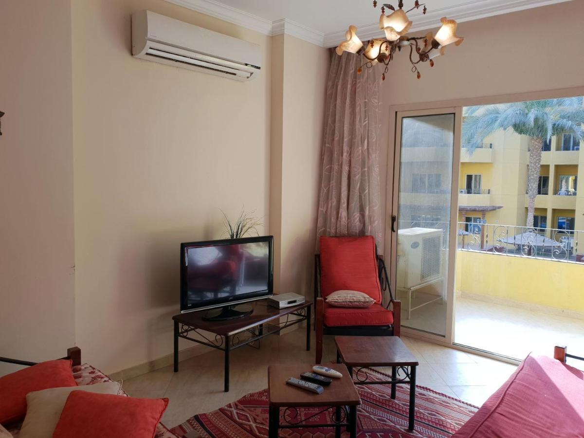 British Resort Pool View Apartments Hurghada Exterior photo